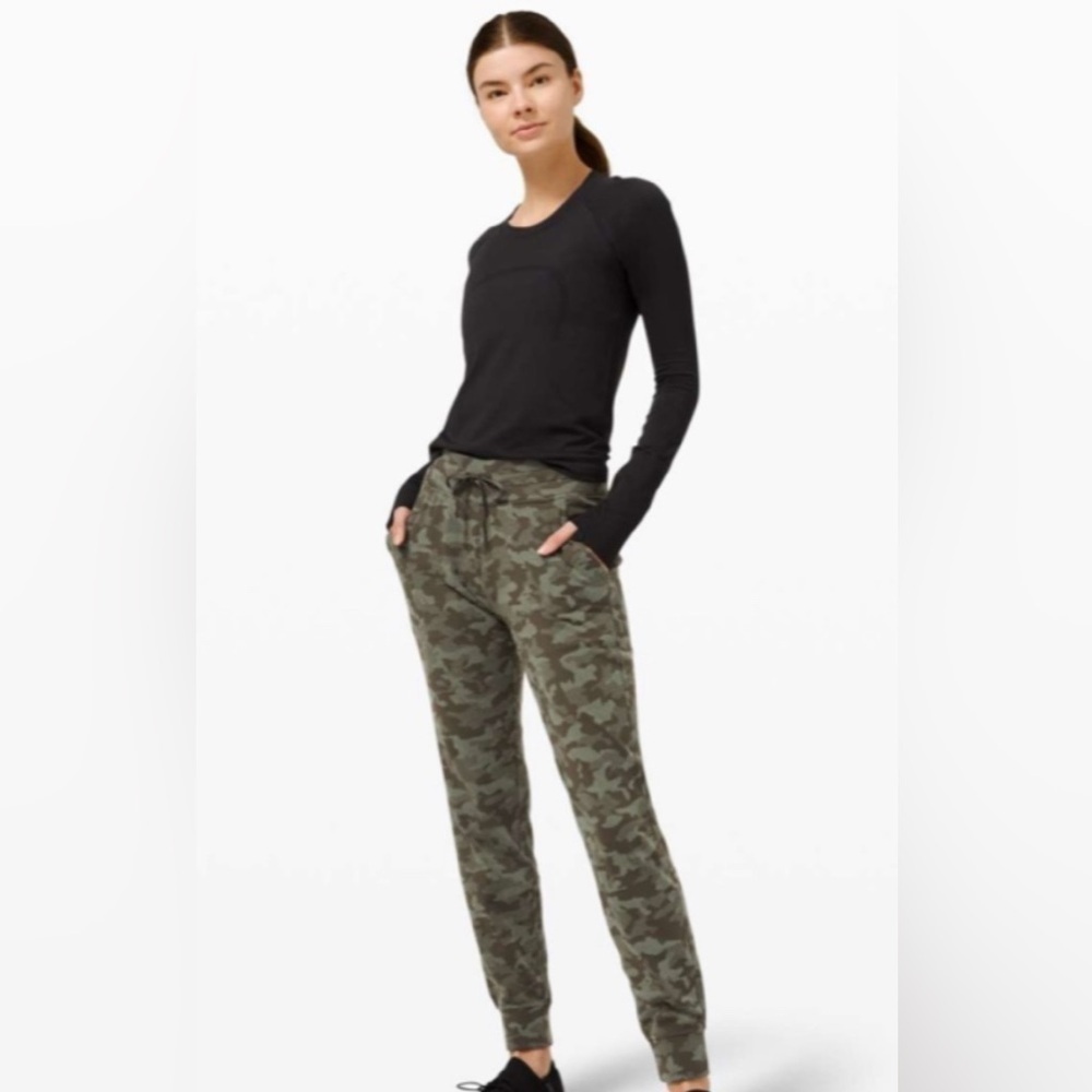 Lululemon Ready to Rulu Jogger Heritage Camo Dark Olive Green Twill S